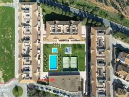 Local comercial en alquiler en Utrera, Consolación photo 0