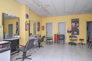 Local comercial en alquiler en Cambre, El temple 1 photo 0