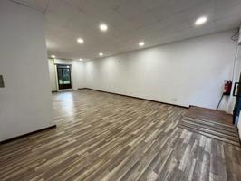 Local comercial en alquiler en Siero, Lugones photo 0