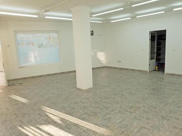Local comercial en alquiler en Elda, Elda Centro photo 0