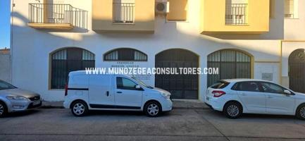 Local comercial en alquiler en Lucena, Calle el Carpio, 14900 photo 0