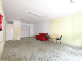 Local comercial en alquiler en Santa Perpètua de Mogoda, COMILLAS photo 0