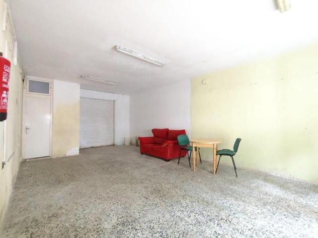 Local comercial en alquiler en Santa Perpètua de Mogoda, COMILLAS photo 0