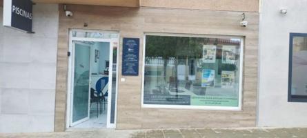 Local comercial en alquiler en Retamar photo 0