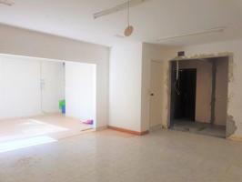 Local comercial en alquiler en Cambre, Barcala photo 0