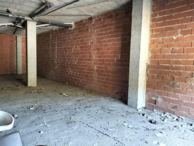 Local comercial en alquiler en Catarroja, Catarroja photo 0