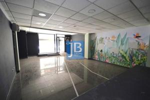 Local comercial en alquiler en Xàtiva, ACADEMIC MARAVALL photo 0