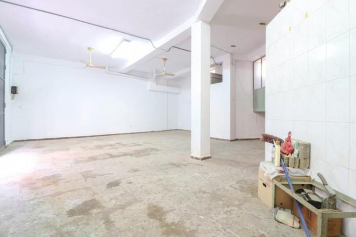 Local comercial en alquiler en Almería, Avda. santa isabel photo 0