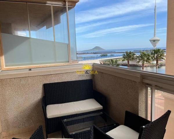Apartamento en alquiler en Cartagena, La Manga Del Mar Menor photo 0