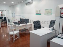Local comercial en alquiler en Begues, Begues photo 0