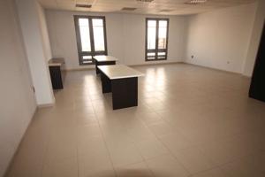 Local comercial en alquiler en Arrecife, Arrecife photo 0