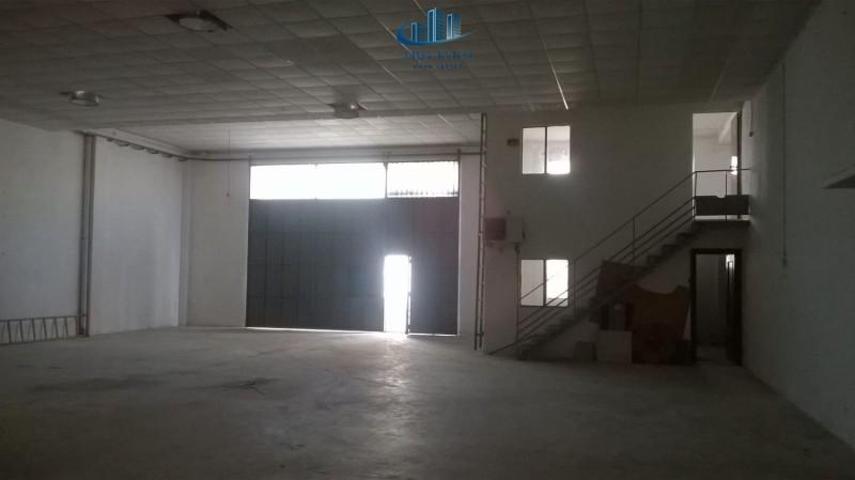 Nave industrial en alquiler en Jaén, Boulevard photo 0