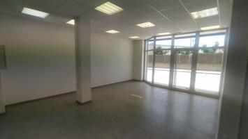 Local comercial en alquiler en El Morell, Escoles photo 0
