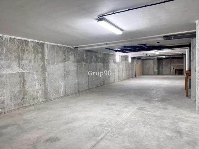 Nave industrial en alquiler en Lleida photo 0