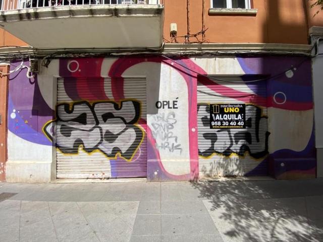 Local comercial en alquiler en Granada, Arabial photo 0