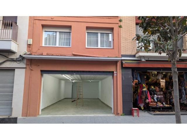 Local comercial en alquiler en Calella photo 0