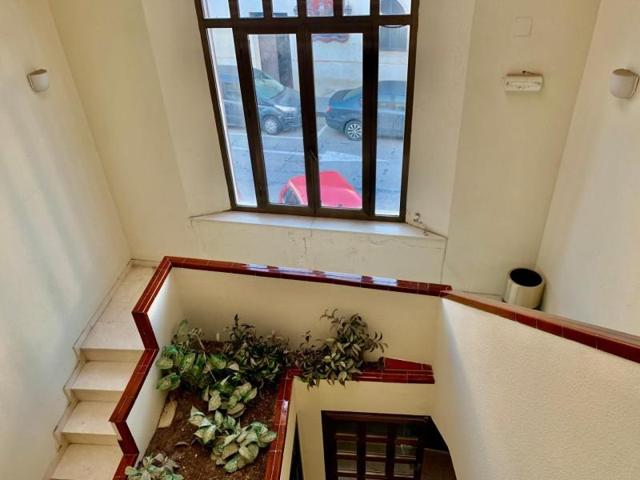 Local comercial en alquiler en Cantillana, Andalucia photo 0