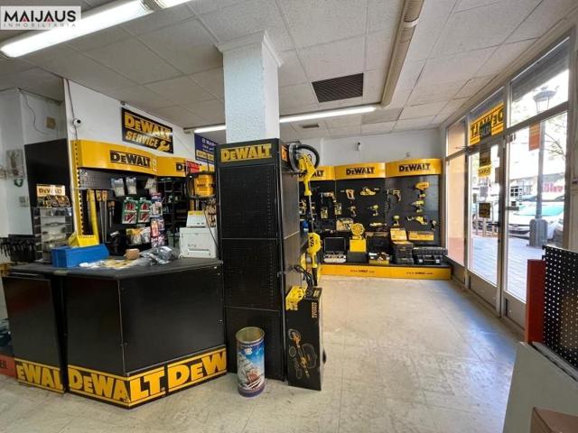 Local comercial en alquiler en Valencia, El Pilar photo 0