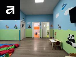 Local comercial en alquiler en Verín, Canella cega photo 0