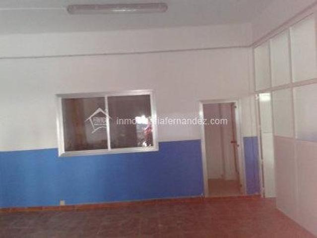 Local comercial en alquiler en Cáceres, COLON photo 0