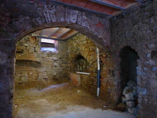 Local comercial en alquiler en Manresa, Casc Antic photo 0