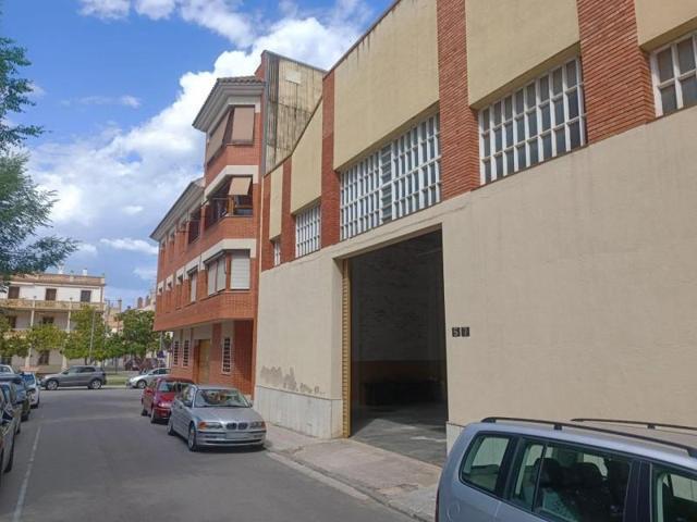 Local comercial en alquiler en Amposta, Centro photo 0