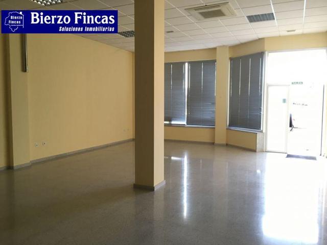 Local comercial en alquiler en Ponferrada, Flores del sil photo 0