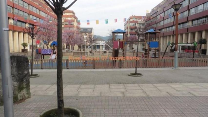 Local comercial en alquiler en Soutomaior, Arcade photo 0