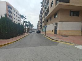 Local comercial en alquiler en Buñol, BuÑol photo 0