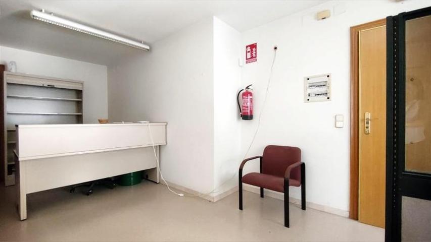 Oficina en alquiler en Rubí, Centre photo 0