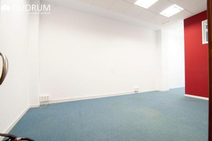 Oficina en alquiler en Derio, Astintxe photo 0