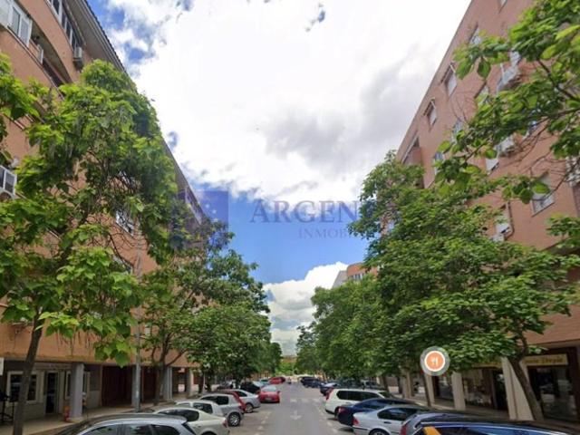 Local comercial en alquiler en Cáceres photo 0