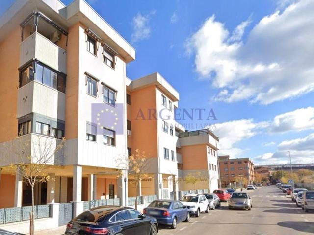 Local comercial en alquiler en Cáceres photo 0