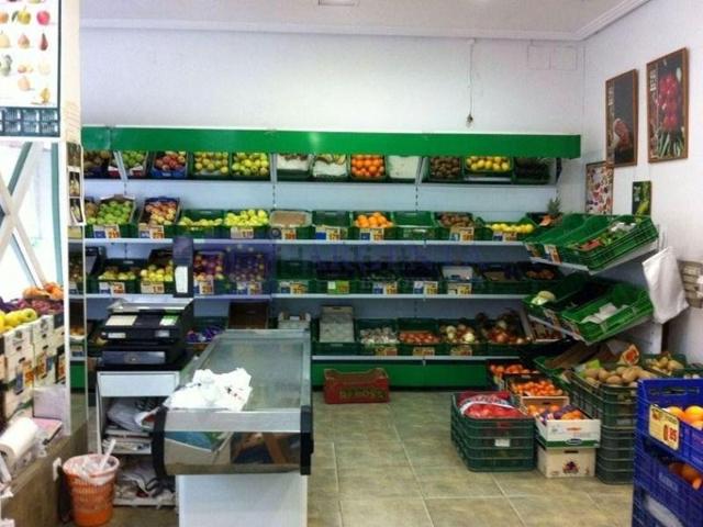 Local comercial en alquiler en Cáceres photo 0