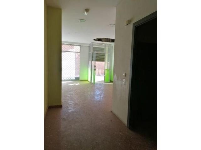 Local comercial en alquiler en Llíria photo 0