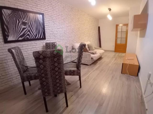 Apartamento en alquiler en Badajoz, San Fernando photo 0
