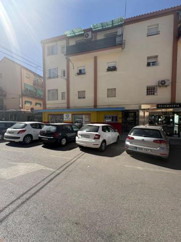Local comercial en alquiler en Granada, La Chana photo 0