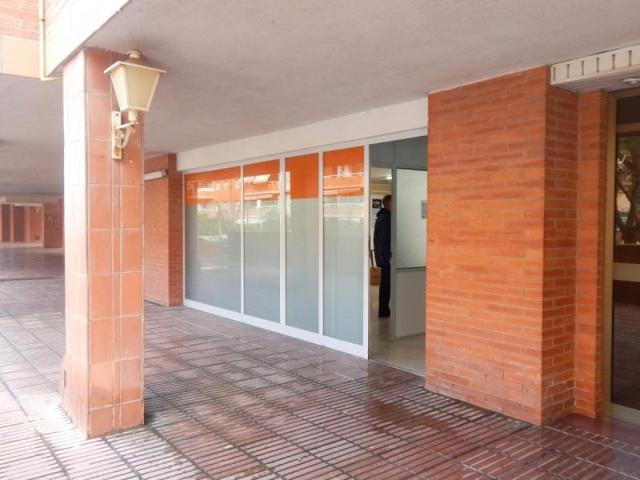 Local comercial en alquiler en Martorell, Camí Fondo photo 0