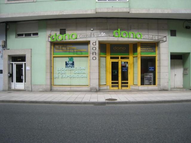 Local comercial en alquiler en Lugo, Sur photo 0
