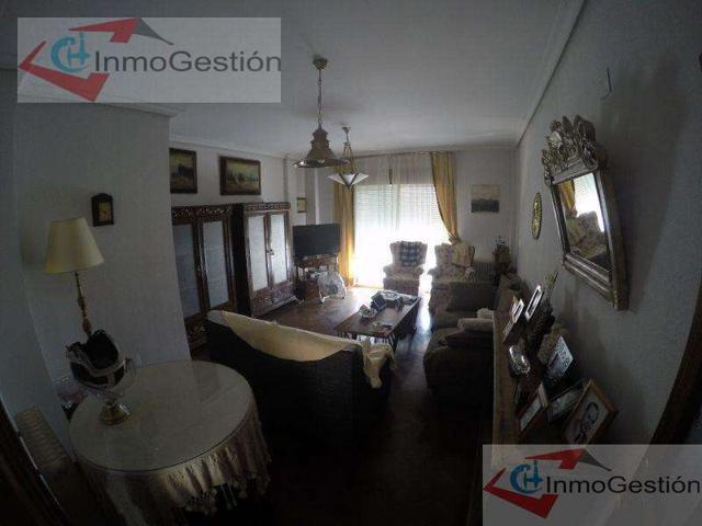 Apartamento en alquiler en Cáceres photo 0