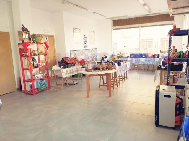 Local comercial en alquiler en Valencia, Els Orriols photo 0