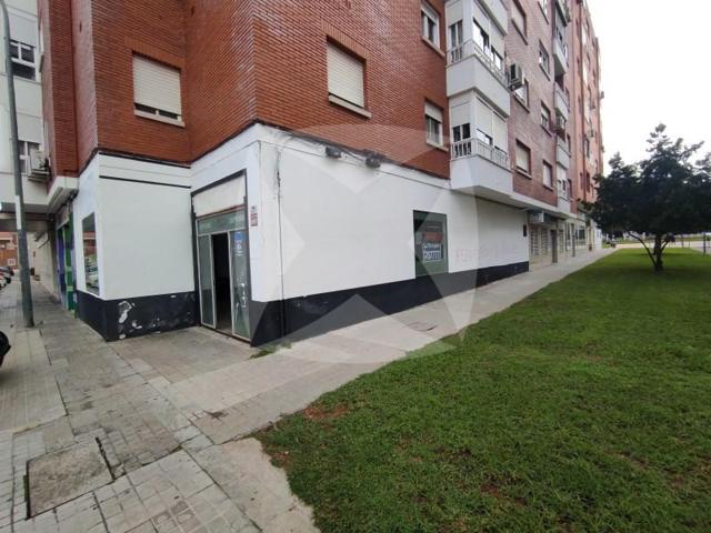 Local comercial en alquiler en Badajoz, Valdepasillas photo 0