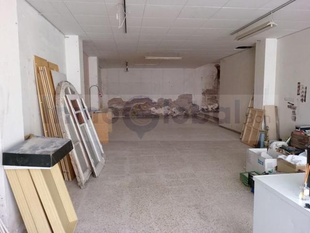 Local comercial en alquiler en Gironella photo 0