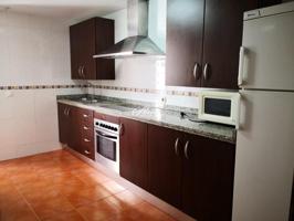 Piso en alquiler en Córdoba, Av. Barcelona - Viñuela - Rescatado photo 0