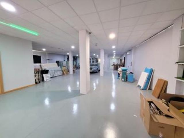 Local comercial en alquiler en Pinos Puente, Centro photo 0