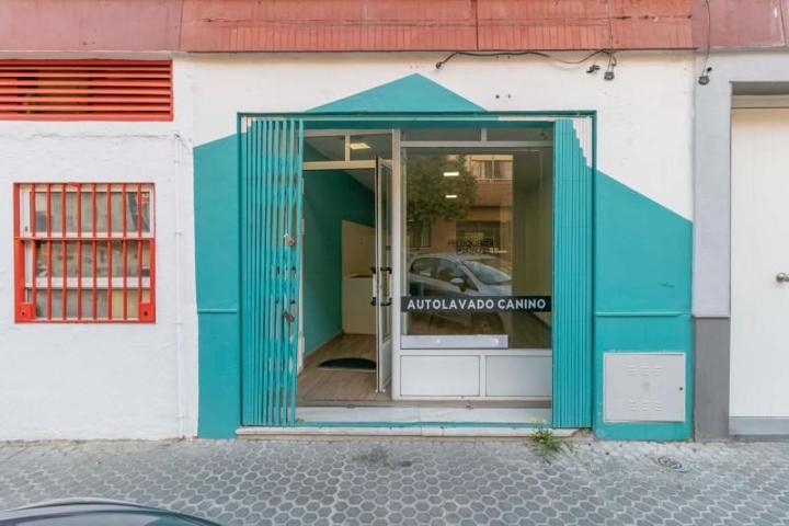 Local comercial en alquiler en Sevilla, Pagés del Corro-López de Gomara photo 0