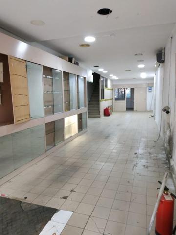 Local comercial en alquiler en Sant Vicenç dels Horts, CENTRO photo 0