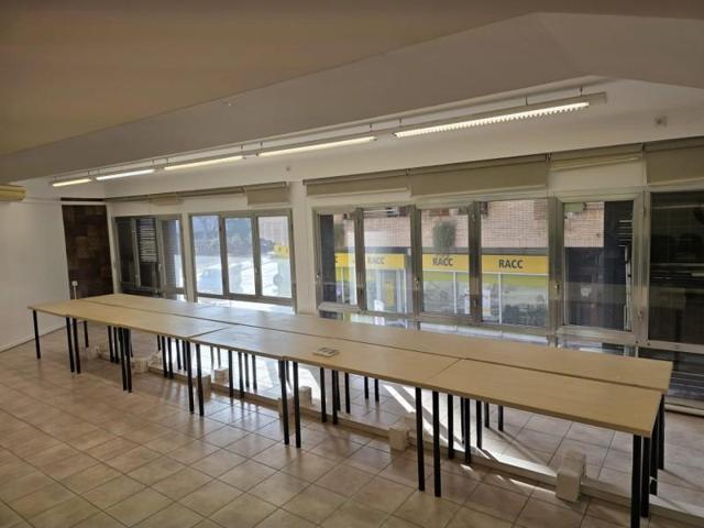 Oficina en alquiler en Manresa, Carrer Bruc photo 0