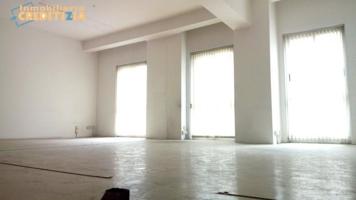 Local comercial en alquiler en Vigo, Avda. de Madrid photo 0