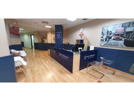 Local comercial en alquiler en A Coruña, Agra del Orzán photo 0